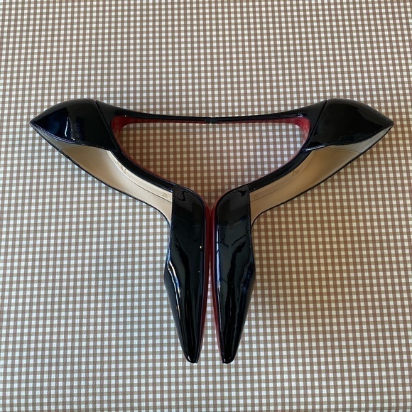 Christian Loubutine Iriza Patent Open-Side Red Sole Pumps. Size 39 - Picture 5 of 16